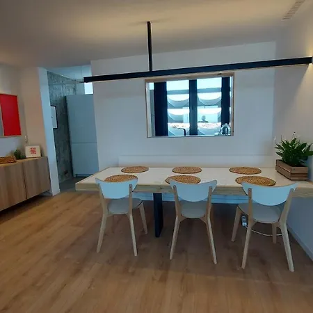 Rent4 Malaga La Playa *