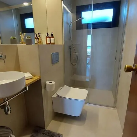 Rent4 Malaga La Playa *