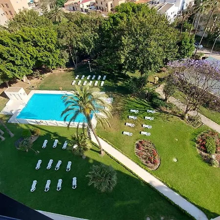 Rent4 Malaga La Playa Apartment