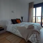 Rent4 Malaga La Playa Apartmán *