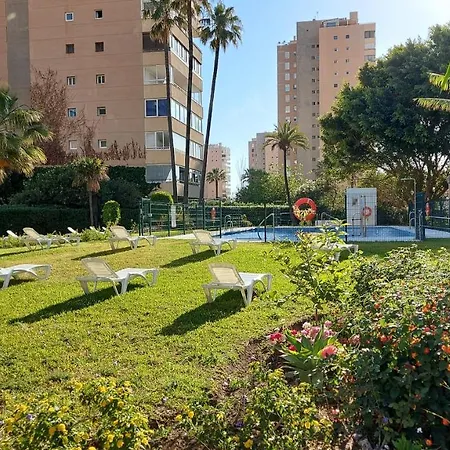 Apartmán Rent4 Malaga La Playa *